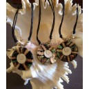 Pendentif Rond Nacre Oeil de Sainte Lucie