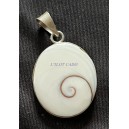 Pendentif Oval Oeil de Sainte Lucie et nacre